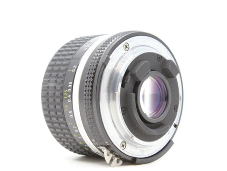 Nikon Ai-S Nikkor 28mm f/2.8 