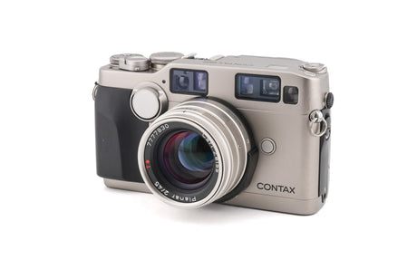 Contax G2 + 45mm f2 Planar T* 