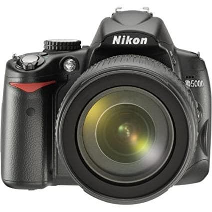 SLR D5000 - Black + Nikon AF-S DX Zoom Nikkor 18-70mm f/3.5-4.5G IF-ED f/3.5-4.5G de segunda mano en Camera Market