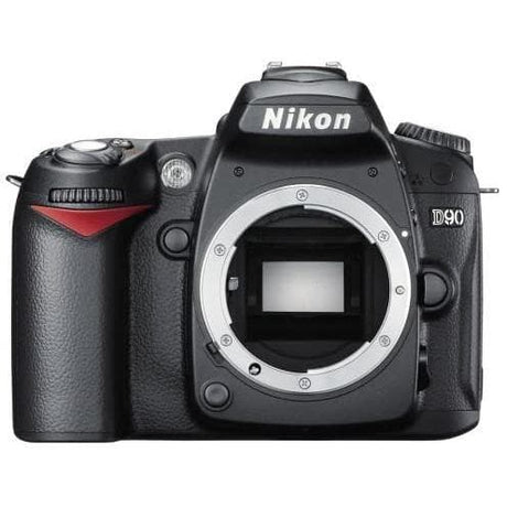 D90 SLR - Black + Nikon Nikkor 18-70 mm f/3.5-4.5G DX ED f/3.5-4.5G