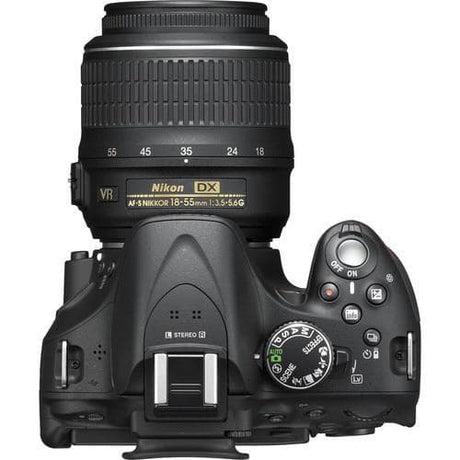 SLR D5200 - Black + Nikon AF-S DX Nikkor 18-55mm f/3.5-5.6G ED f/3.5-5.6 