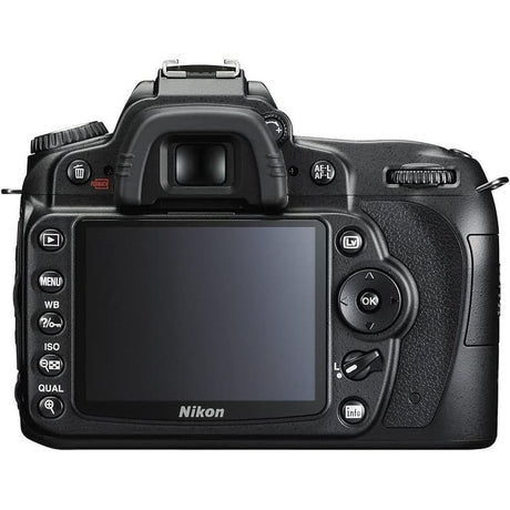 D90 SLR - Black + Nikon AF-S DX Nikkor 18-55mm f/3.5-5.6G VR f/3.5-5.6 