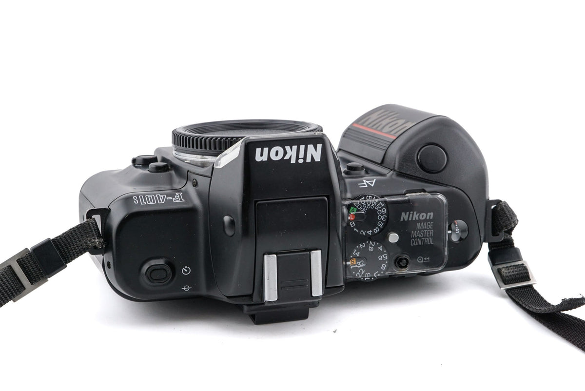 Nikon F-401s  · main image