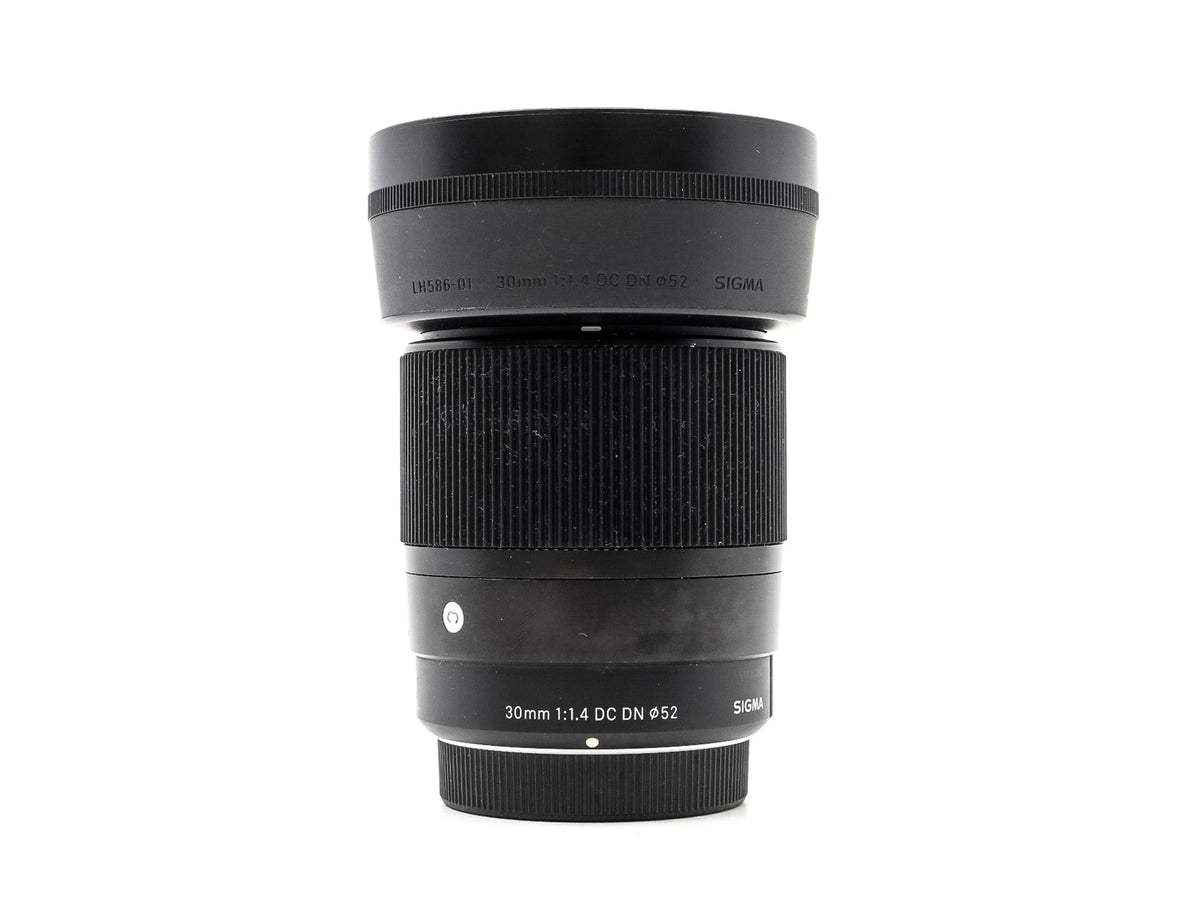 Sigma 30mm f/1.4 DC DN Contemporary - Micro Four Thirds Fit · imagen principal