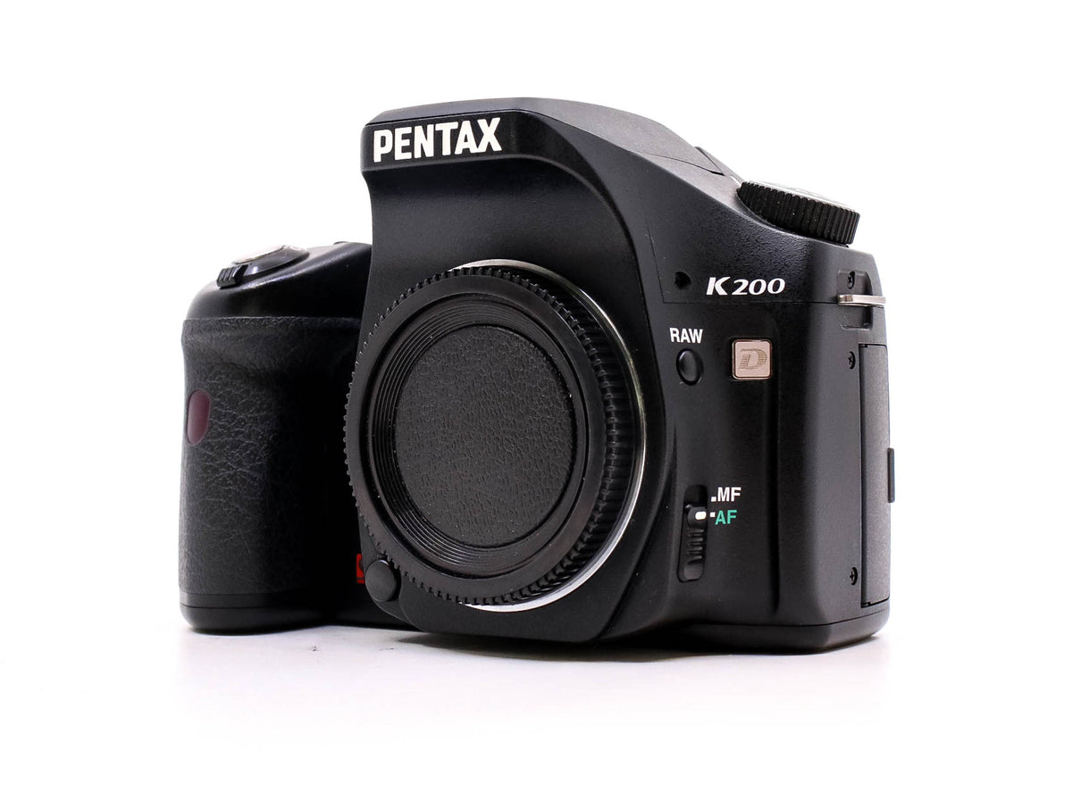 Pentax K-200D · main image