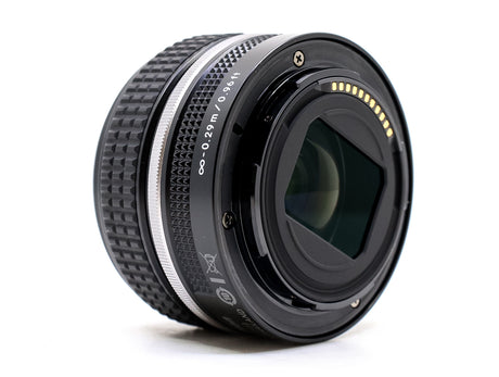 Nikon Nikkor Z 40mm f/2 SE 