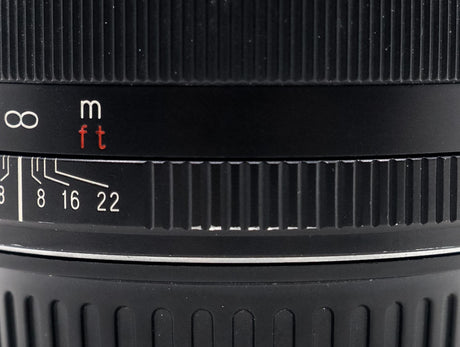 Voigtländer APO-Lanthar 90mm f/3.5 SL II - Canon EF Fit