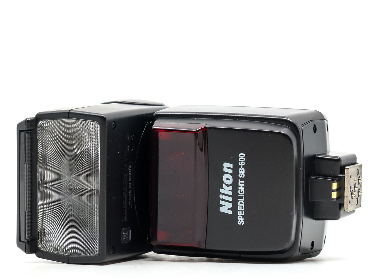 Nikon SB-600 Speedlight · imagen principal