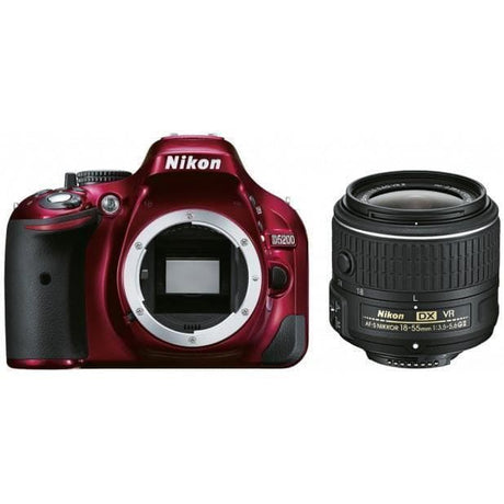 SLR D5200 - Red + Nikon AF-S DX Nikkor 18-55 mm f/3.5-5.6G IF-ED VR f/3.5-5.6