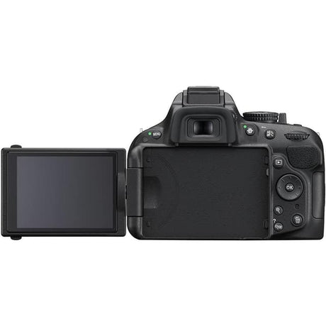 SLR D5200 - Black + Nikon Nikkor AF-S DX 18-55mm f/3.5-5.6 G VR II f/3.5-5.6 