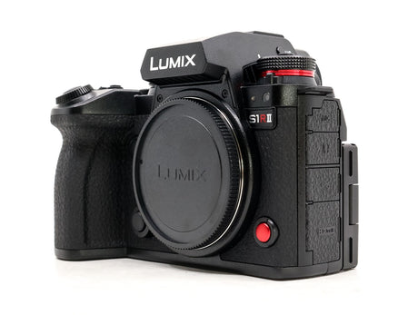 Panasonic Lumix S1R II
