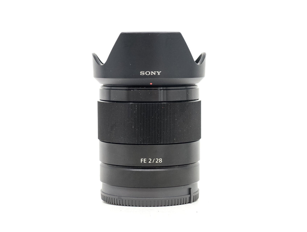 Sony FE 28mm f/2 · main image
