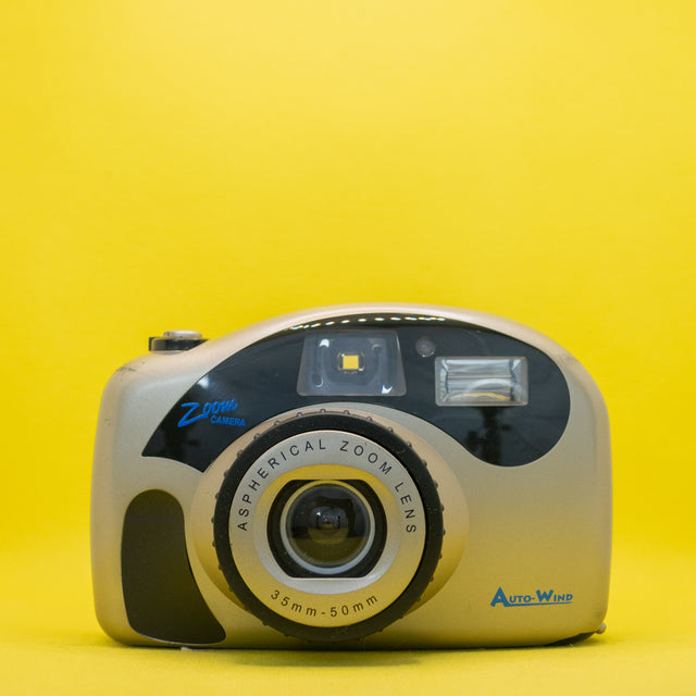Auto Wind Zoom Camera - Cámara Analógica Compacta de 35mm de segunda mano en Camera Market